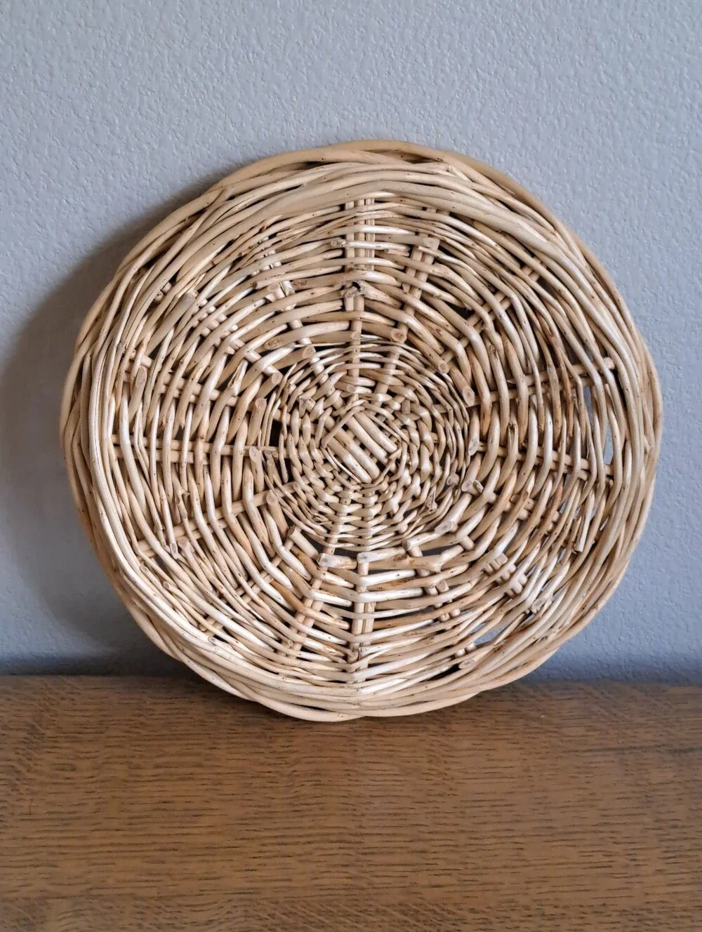 Chunky Round Wicker Tray 14